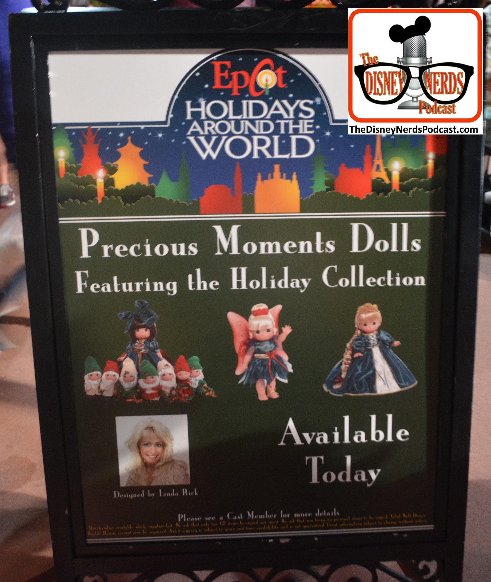 2015-12 - Epcot - Holidays Around the World Featured many unique shopping opportunities