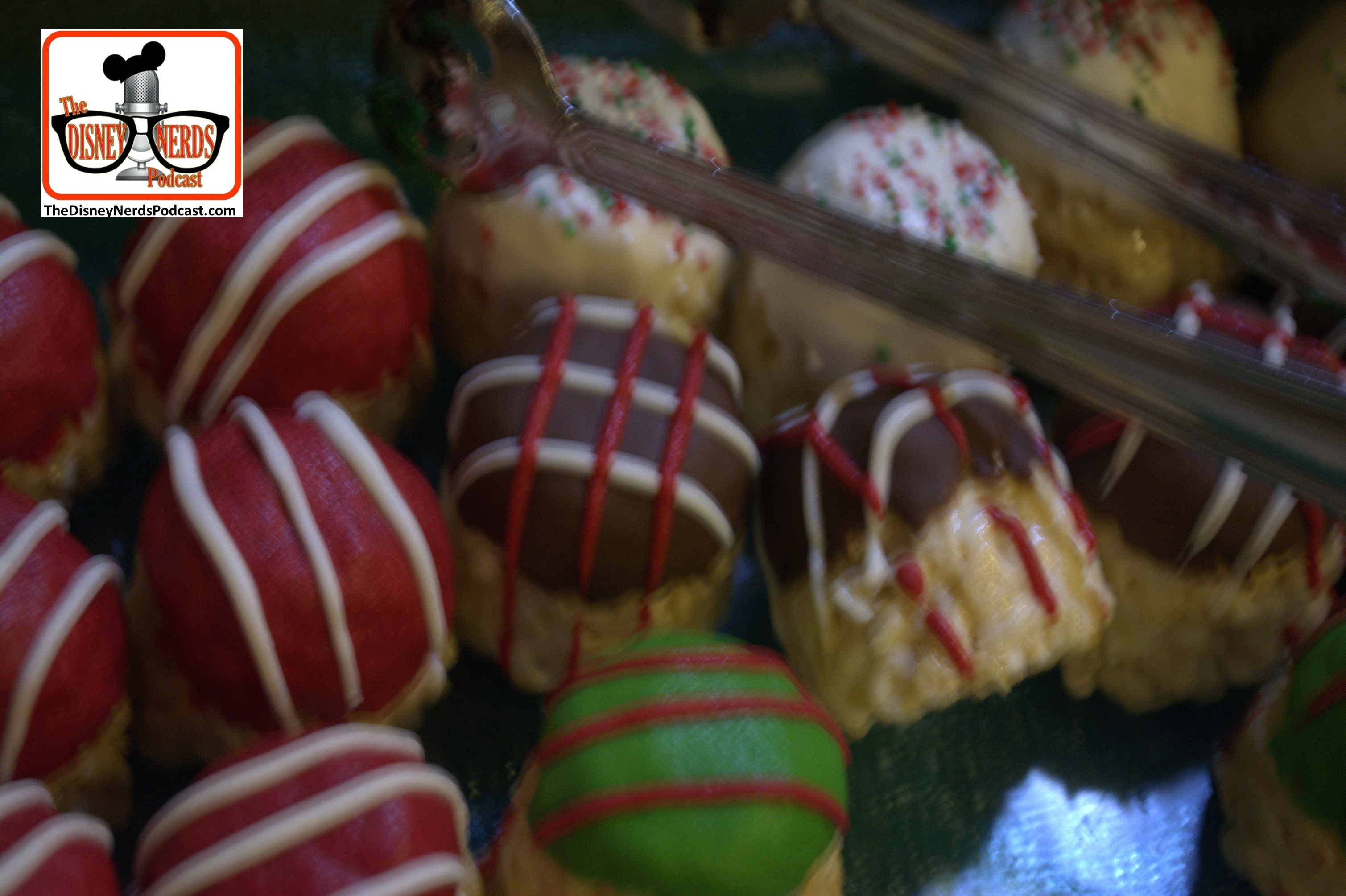 2015-12 - Hollywood Studios - Merry & Bright Holiday Lights Dessert offerings