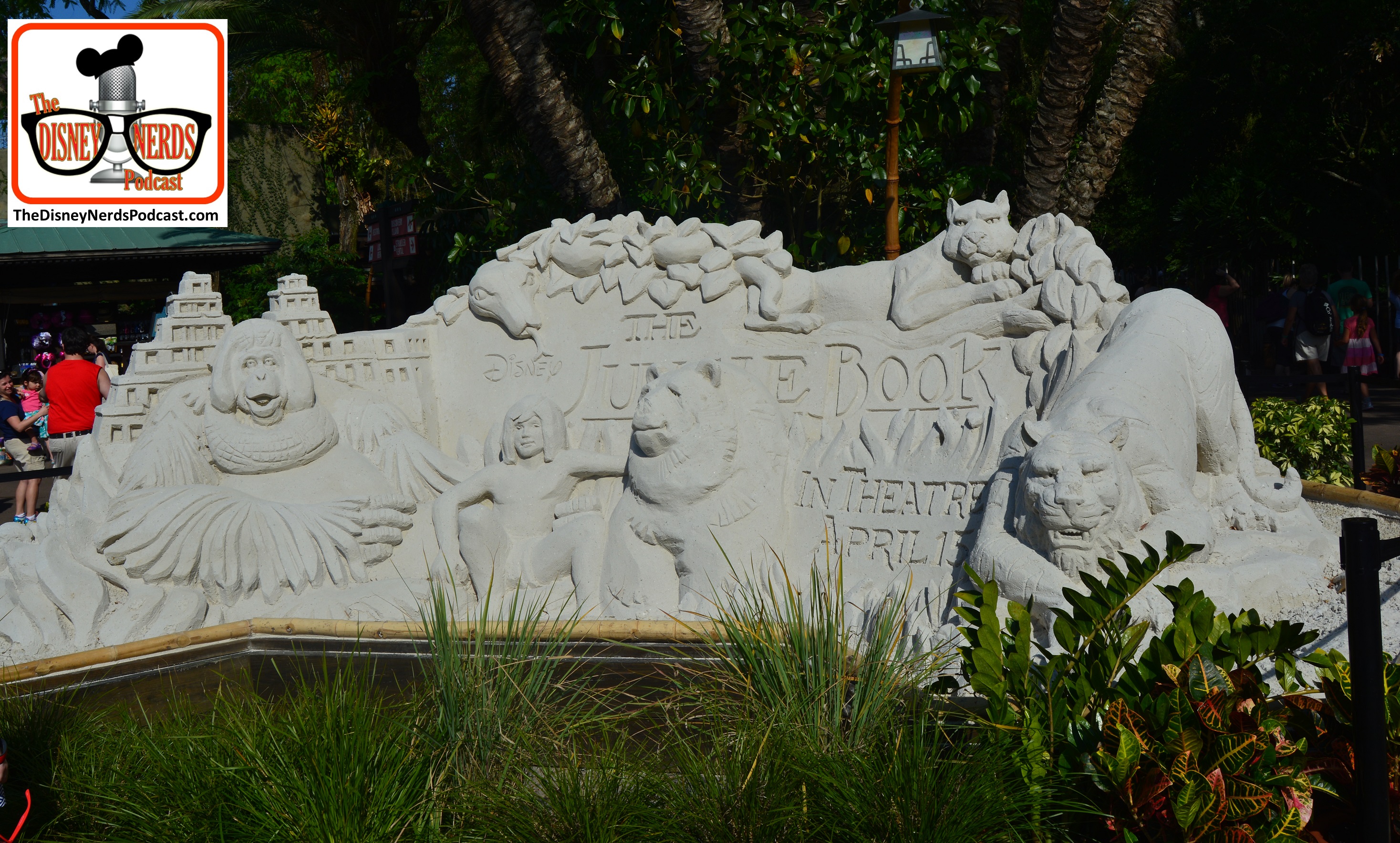 DNP April 2016 Photo Report: Animal Kingdom: Jungle Book sand sculpture - looks a lot like the once in Epcot for Flower and Garden.