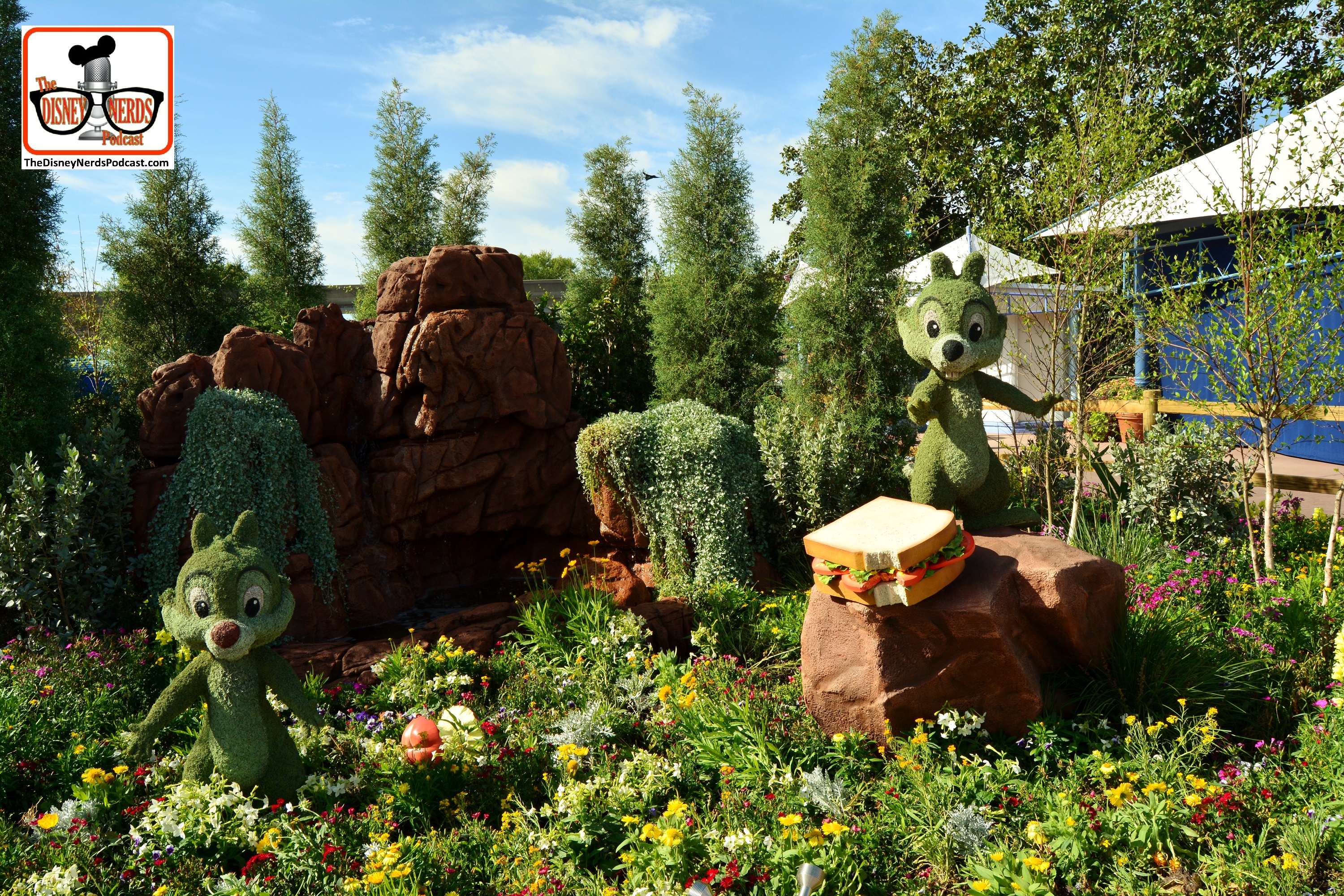 DNP April 2016 Photo Report: Epcot Flower and Garden Festival. Chip and Dale with Mickey's Lunch