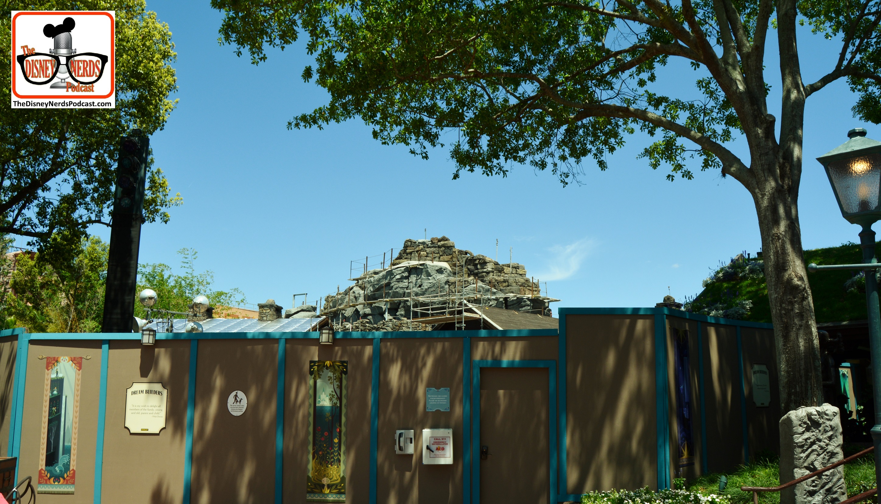 DNP April 2016 Photo Report: Epcot Flower and Garden Festival. Construction continues in Norway