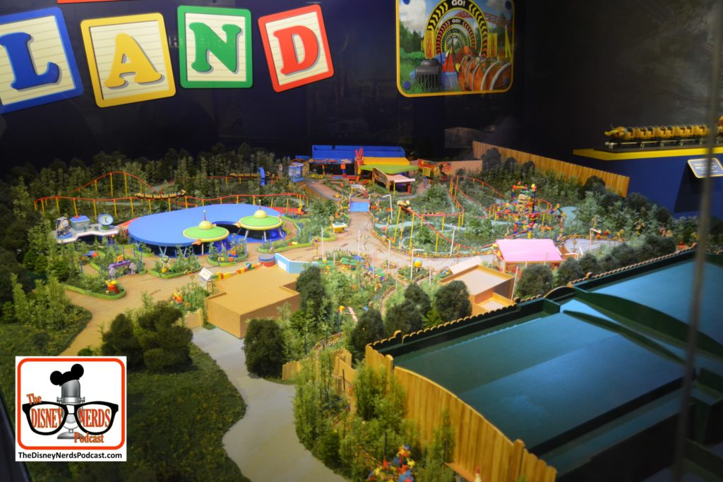 Finally - A details look at Toy Story Land!