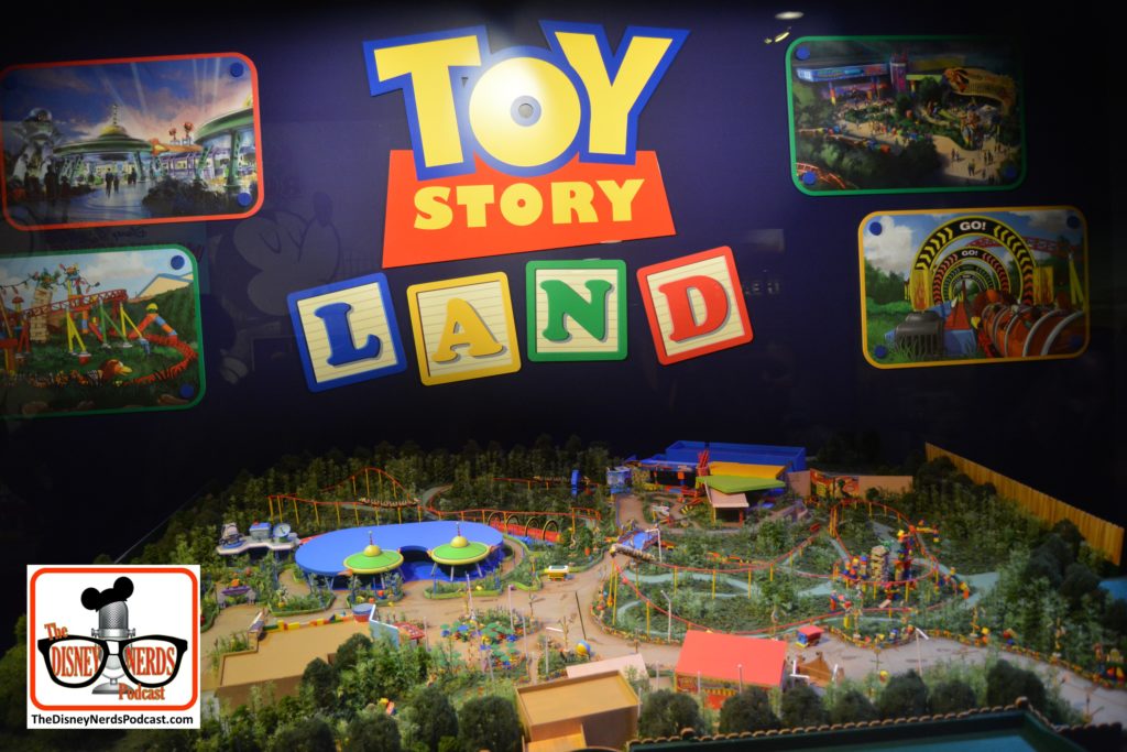 Finally - A details look at Toy Story Land!