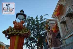 Halloweentime on Main Street USA - Disneyland
