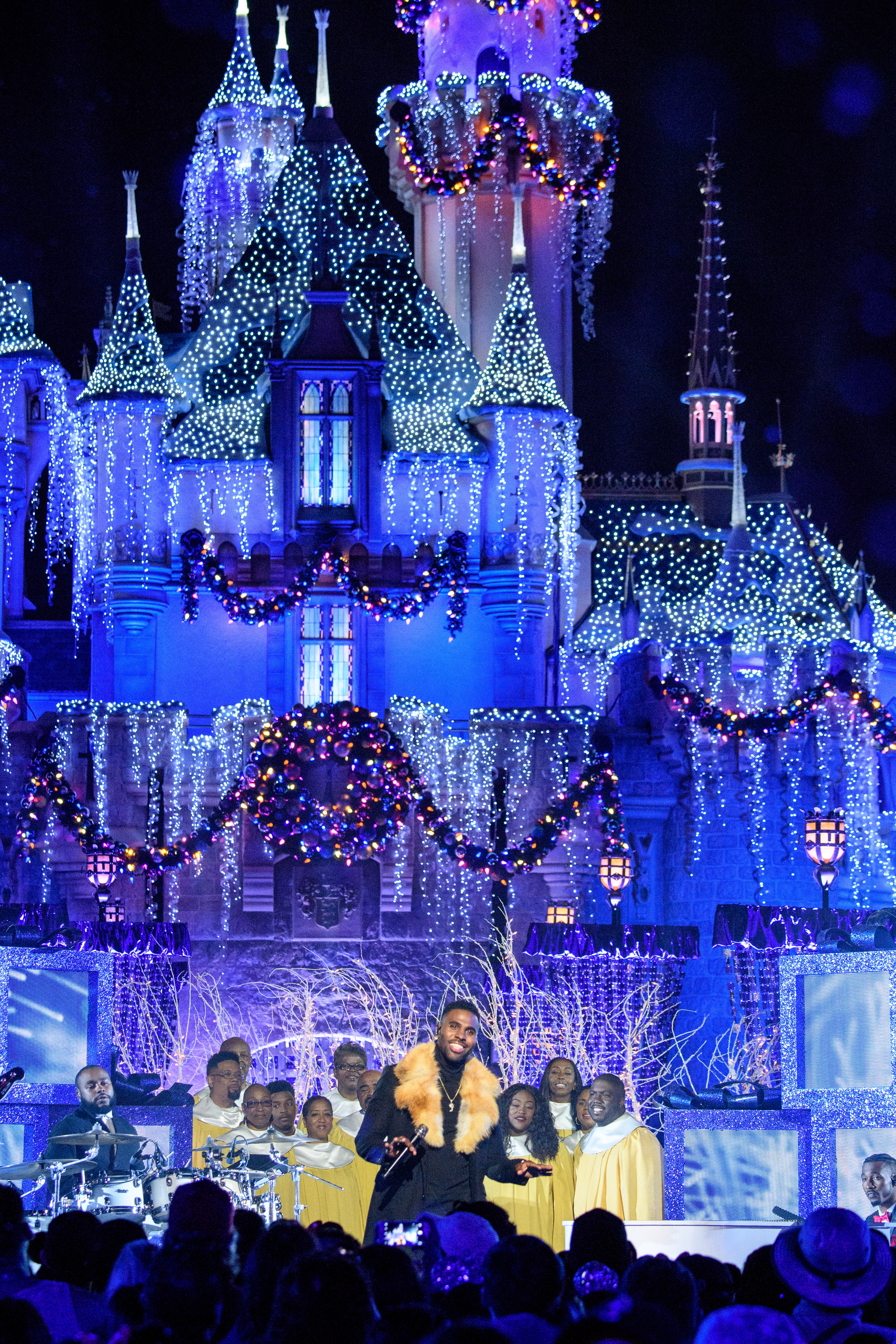 Singer, songwriter and dancer Jason Derulo performs on the Sleeping Beauty Castle stage at Disneyland Park in Anaheim, Calif., Monday, Nov. 13, 2017, during a taping of "The Wonderful World of Disney: Magical Holiday Celebration." The TV special premieres Thursday, November 30, 9-11p.m. ET, on The ABC Television Network. (Richard Harbaugh, photographer)