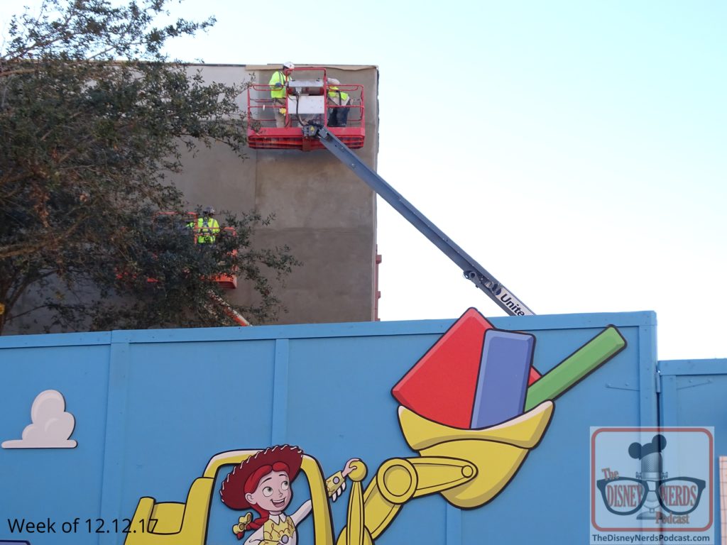 Below is a glimpse of the construction crew painting the buildings near the entrance of Toy Story Land. A good sign for the planned grand opening this coming spring 2018!