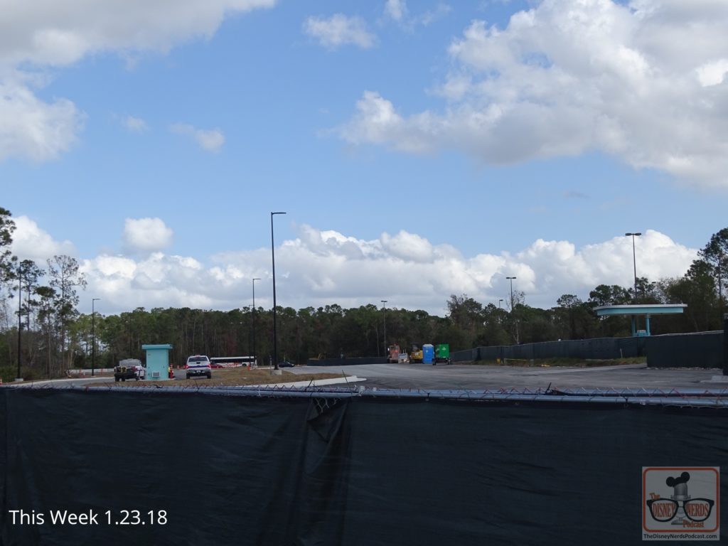  The Studios new exit drive has been paved making the whole new section of road is ready to go, with the second entrance off Lake Buena Vista drive serving as an exit only after Battu opens in Fall of 2019. 