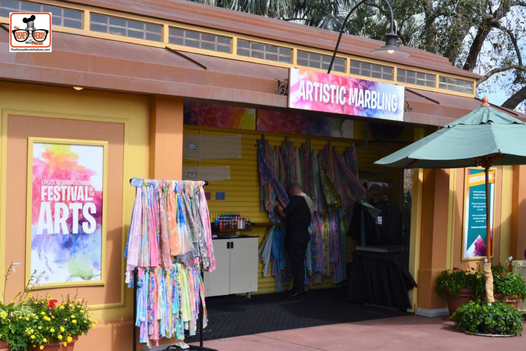 Artistic Marbling at the Epcot Festival of Arts 2018