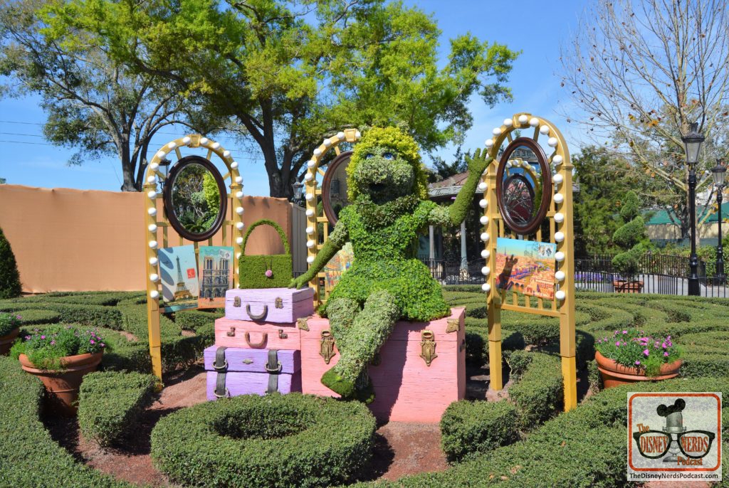 The 2019 Festival hasn't started yet, but we got an early look at some of the Topiaries. Welcome Back Miss Piggy